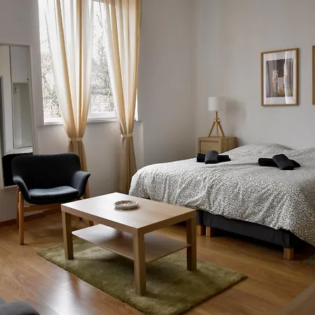 Buzavirag Apartmán Oszko